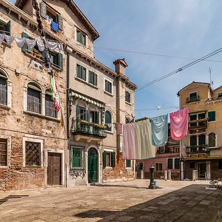 Apartment The Star Close To Biennale & Arsenale Venice